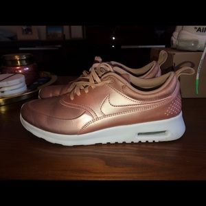 Nike Rose Gold Air Max Thea - Limited Edition